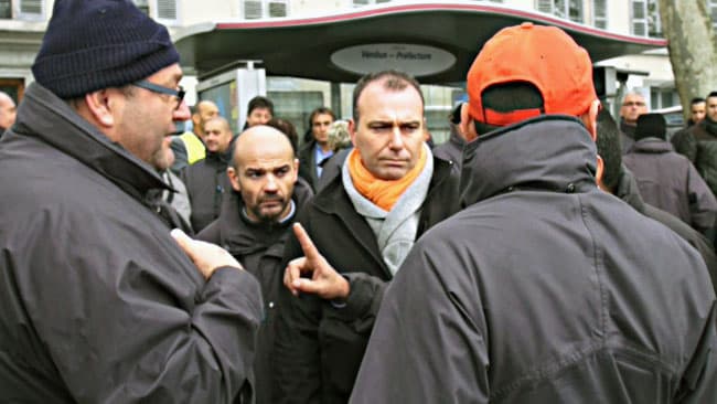 Rassemblement de chauffeurs de tram et de bus de la Semitag pour protester contre l'agression d'un chauffeur dans l'agglomération de Grenoble