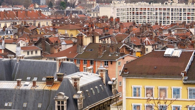 Grenoble Alpes Métropole propose la Prime air bois pour aider les habitants à remplacer leur cheminée ou leur poêle. © Patricia Cerinsek