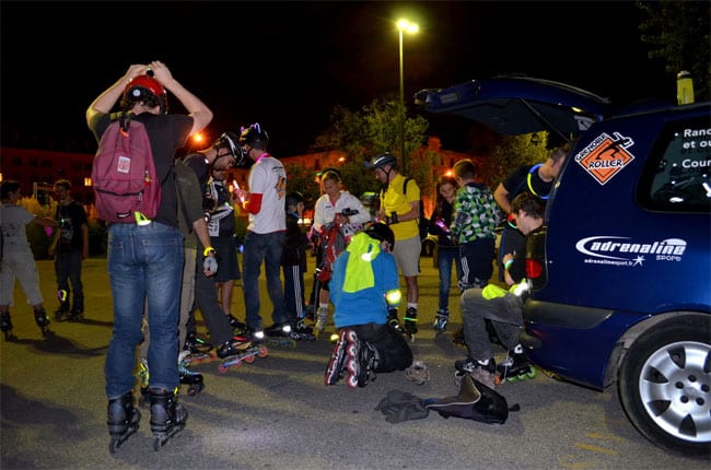 Grenoble Roller nuit gilets jaunes casques roller