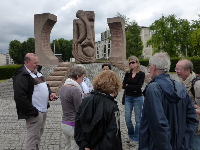 Lecture au mémorial de Drancy. © André Weill - placegrenet.fr