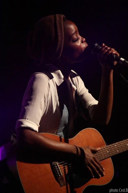 Irma, marraine de Solidarity Music, association grenobloise spécialisée dans le recyclage d'instruments de musique