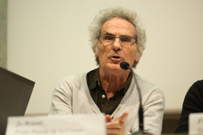 Jo Briant représentant de la Cisem Coordination iséroise de solidarité avec les étrangers migrants lors du débat public Place Gre'net à Grenoble Hébergement d'urgence : quelles issues au fatalisme © Nils Louna - placegrenet.fr