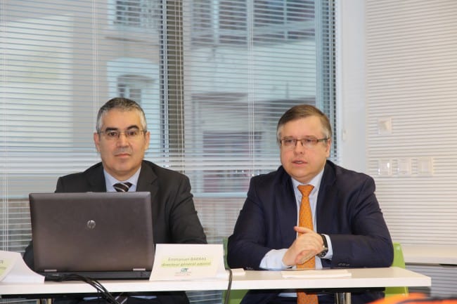Credit-agricole-sud-rhone-alps-recrute