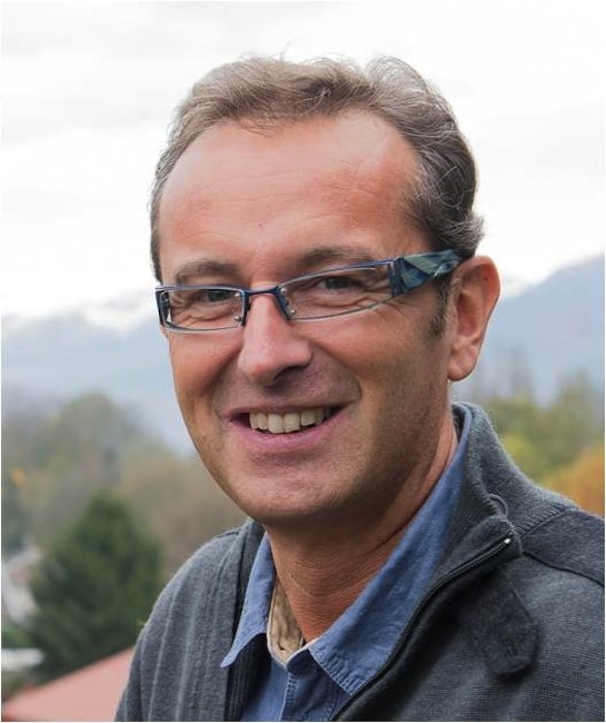 Jérôme Chapellaz, directeur de recherche CNRS au laboratoire de glaciologie de Grenoble. Credit CNRS Photothèque / Cyril FRESILLON