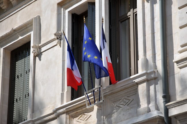 La nouvelle carte d'identité "modernisée" déployée en Isère depuis la fin du mois de juin
