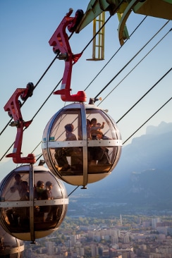 Les "bulles" du téléphérique de Grenoble. © Pierre Jayet 