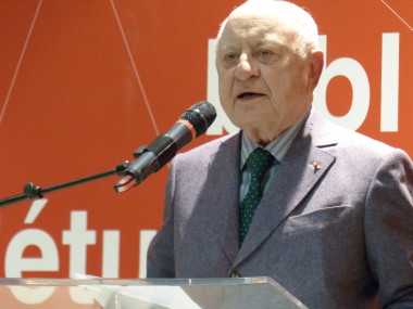 Pierre Bergé lors de la cérémonie de son don à la Ville de Grenoble le vendredi 22 janvier à la Bibliothèque d'étude et du patrimoine. © Adèle Duminy