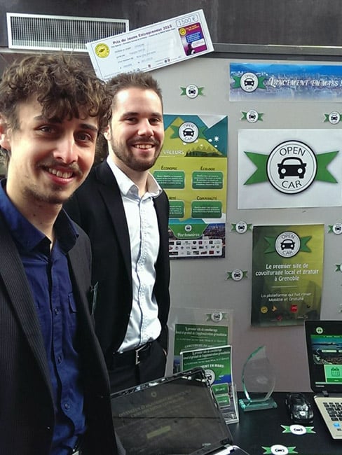 François Fantin et Paul Feipeler, lors de la remise du prix du jeune entrepreneur 2015 pour le site de covoiturage OpenCar. DR