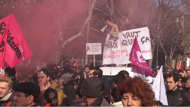 Manifestation à Grenoble contre la loi El Khomri du 17 mars 2016. © Joël Kermabon - Place Gre'net