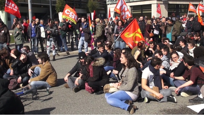 Sit-in contre le projet de loi El Khomri. © Joël Kermabon - Place Gre'net