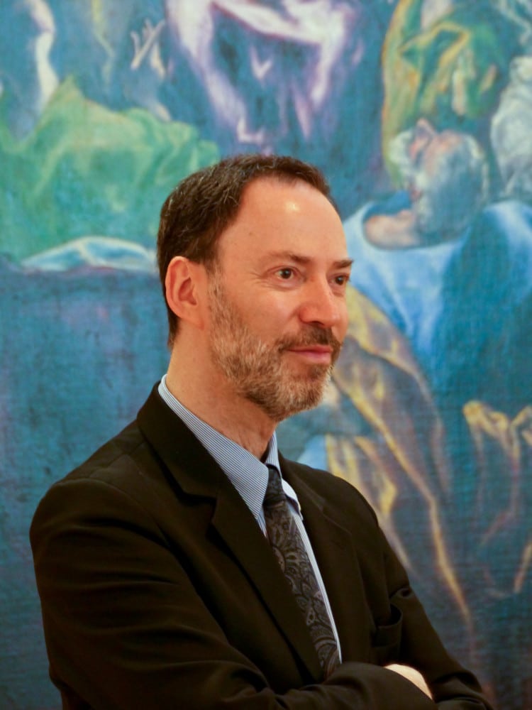 Guy Tosatto, directeur du musée de Grenoble, devant La Pentecôte, du peintre espagnol Le Greco. © Adèle Duminy