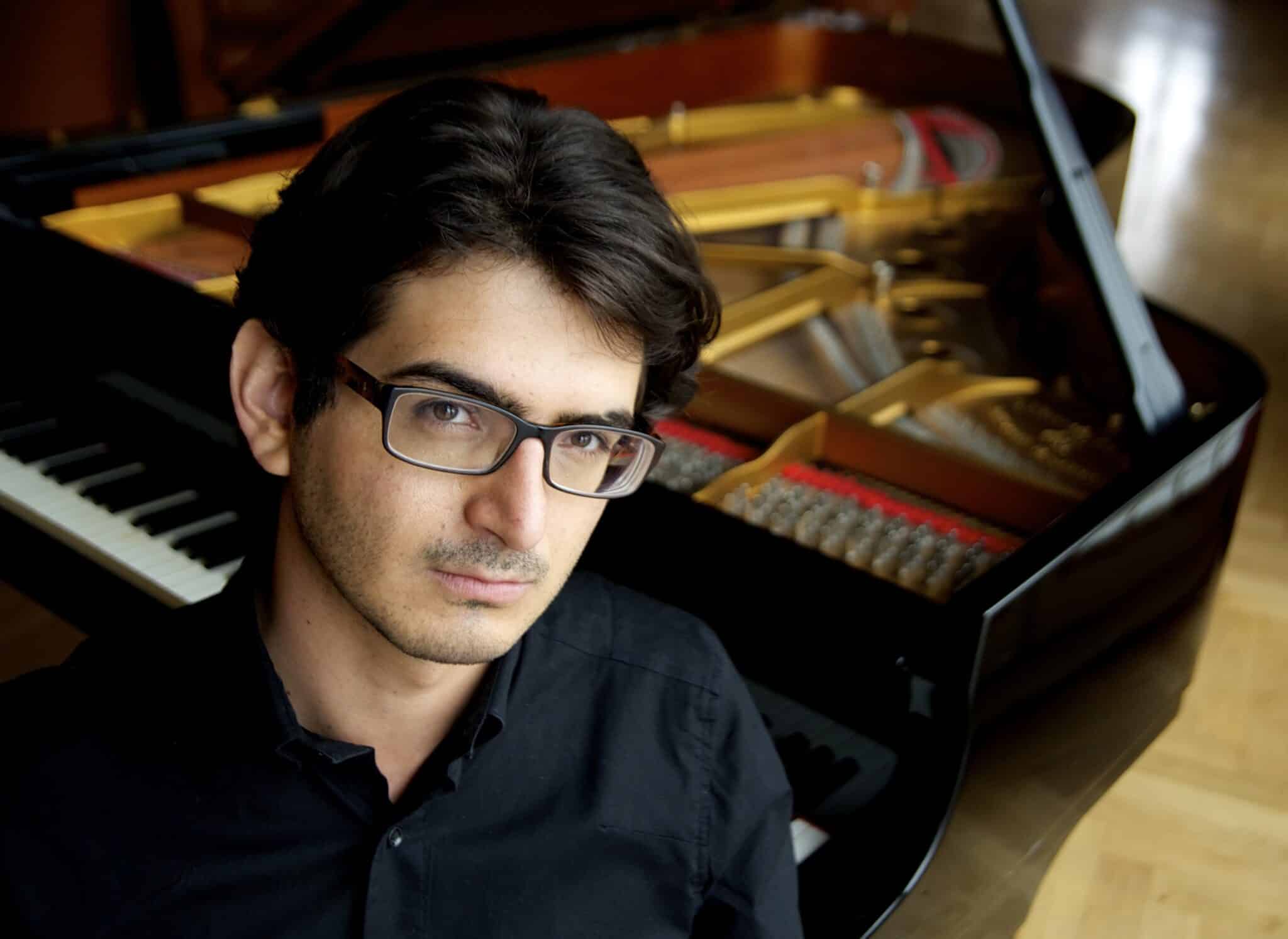 Le pianiste Matan Porat interprétera les "musiques dégénérées sous l'Allemagne nazie" jeudi 13 octobre à la MC2. © Neda Navaee