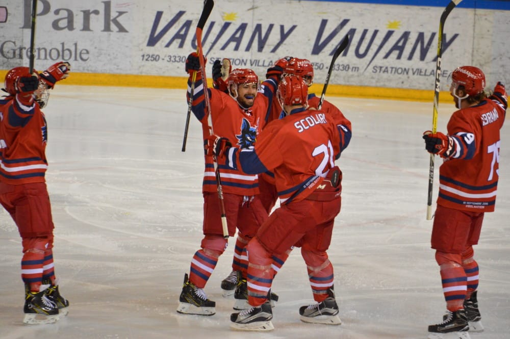 Les Brûleurs de Loups l'ont emporté 3-1 face à Morzine-Avoriaz. De bon augure avant la reprise du championnat mardi à Dijon. © Laurent Genin