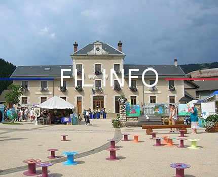 Si Jean-Luc Mélenchon s'impose de peu devant Emmanuel Macron au terme de ce premier tour, la troisième place échoie à François Fillon.