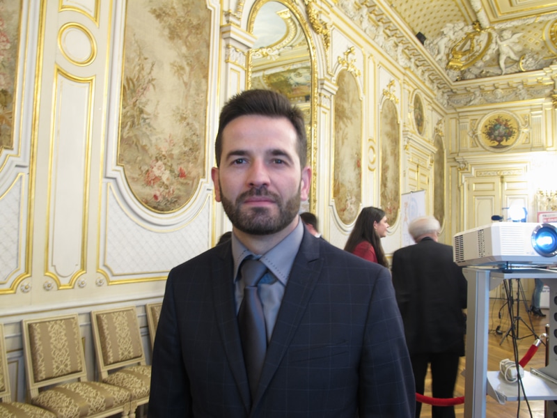 David Queiros, maire PCF candidat aux législatives dans la 2ème circonscription de l'Isère © Séverine Cattiaux - Place Gre'net
