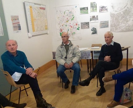 Trois unions de quartier et d'habitants du centre-ville de Grenoble se plaignent de nuisances sonores nocturnes et demandent au maire de prendre des mesures