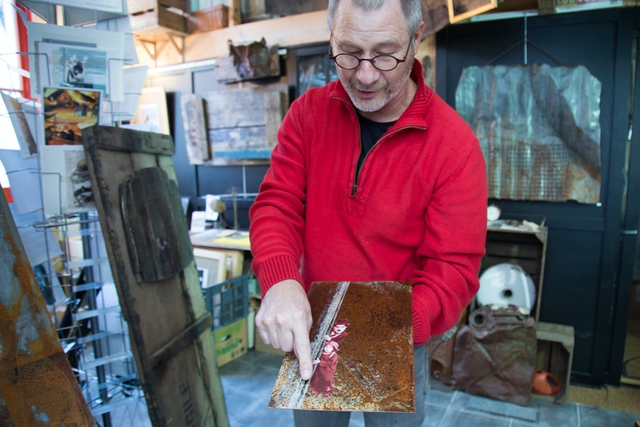 Artiste Luc Quinton dans son atelier. © Yuliya Ruzhechka - Place Gre'net