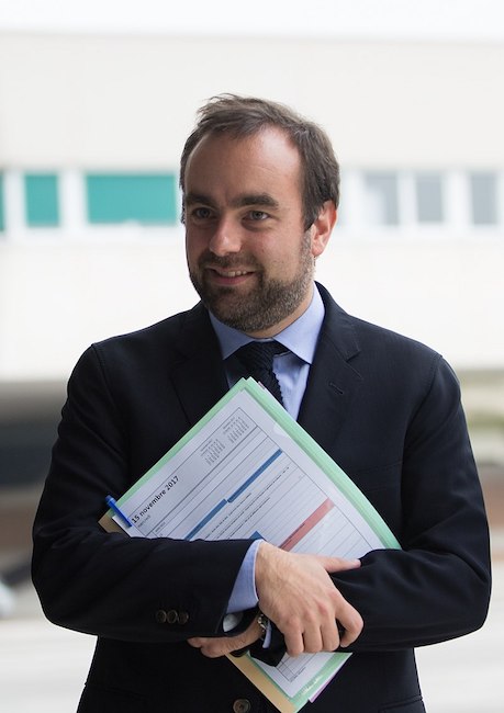 Le secrétaire d'État Sébastien Lecornu au Col de Porte vendredi. En toile de fonds, une réforme du Fonds de prévention des risques naturels ?