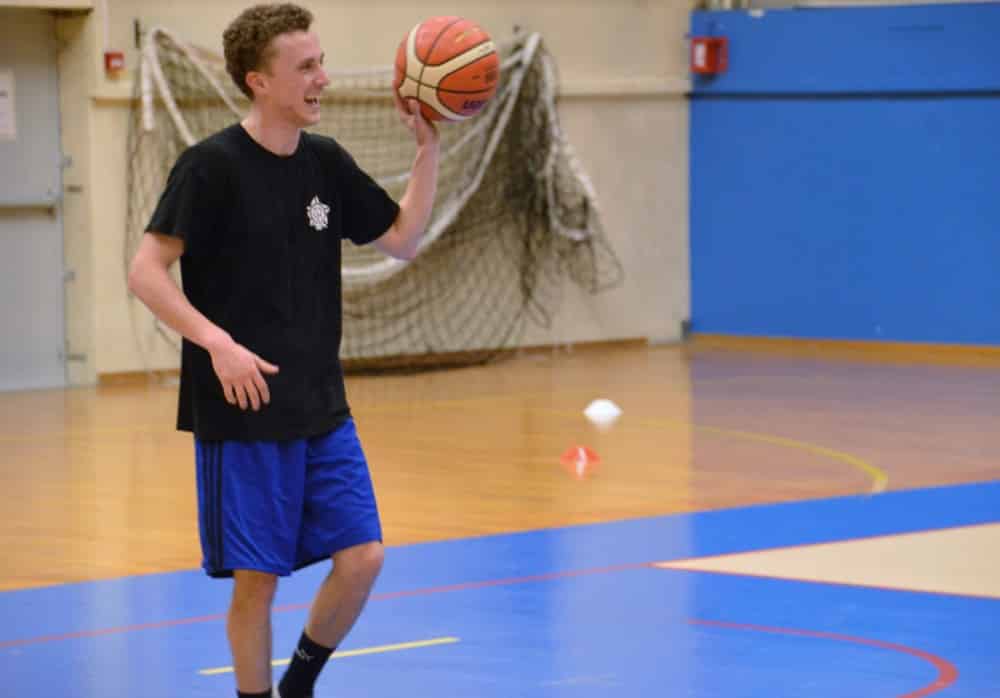 Robin Panisset, meneur de jeu et capitaine du Grenoble Basket 38. © Laurent Genin