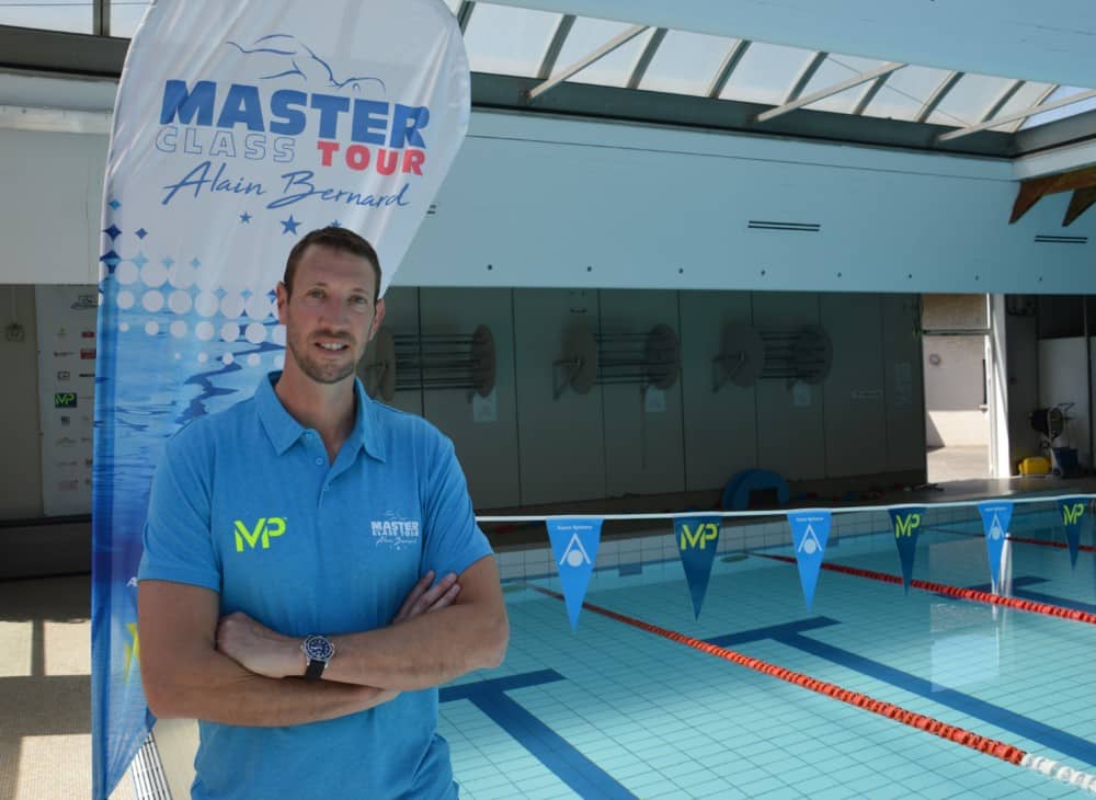 Alain Bernard était présent au club de natation de Sassenage mercredi 25 avril. © Laurent Genin