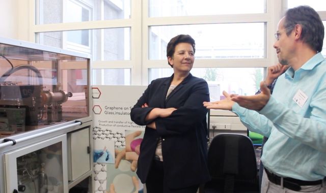 La ministre Frédérique Vidal a visité les laboratoires de recherche grenoblois.