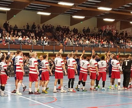 Le Grenoble - Saint-Martin-d'Hères (GSMH)-Guc handball lors d'un match à domicile de la saison 2017-2018. © GSMH-Guc