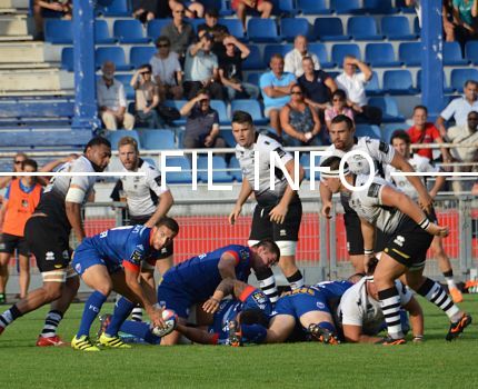 Le FC Grenoble rugby ici lors d'un match de préparation face aux Italiens de Parme en août 2018. © Laurent Genin