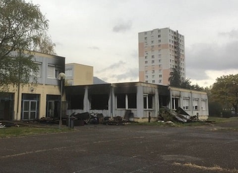L'incendie qui a détruit les locaux de la police municipale de Pont-de-Claix est-il fortuit ? Depuis quelques mois, les faits de violence se multiplient.