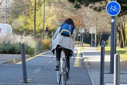 Le Pays voironnais se met au vélo. Mais si des ateliers et des aides à l'achat ont été mises en place, les pistes cyclables attendront encore un peu.