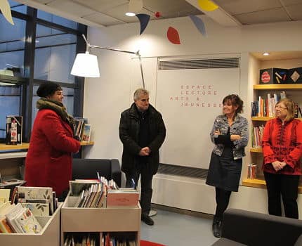 Nouveau relais lecture créé à la suite de de la fermeture de la bibliothèque de quartier Hauquelin. Installé à la bibliothèque du musée de Grenoble, le relais-lecture a été baptisé "Espace lecture, arts et jeunesse" © Séverine Cattiaux - placegrenet.fr