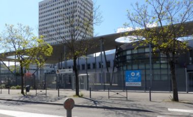 Le retour en classe "facultatif" : une usine à gaz. Lycée professionnel Guynemer à Grenoble