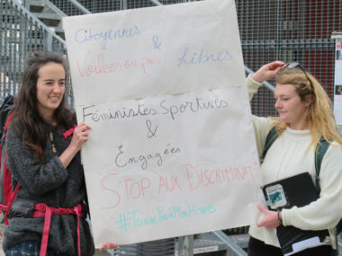 "Course pour la dignité" organisée par l'Alliance citoyenne, samedi 5 avril 2019. Des femmes voilées et non voilées ont couru pour défendre leur liberté de porter le voile. © Séverine Cattiaux - Place Gre'net