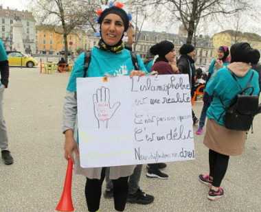 "Course pour la dignité" organisée par l'Alliance citoyenne, samedi 5 avril 2019. Des femmes voilées et non voilées ont couru pour défendre leur liberté de porter le voile. © Séverine Cattiaux - Place Gre'net