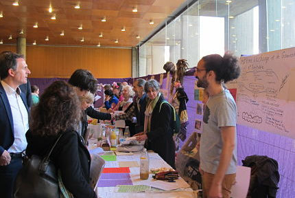 UNE Eric Piolle, maire de Grenoble à gauche sur la photo, au forum des idées du budget participatif 2019 © Séverine Cattiaux - Place Gre'net