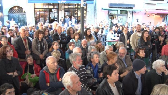 De 150 à 200 personnes ont assisté au meeting de Benoît Hamon. © Joël Kermabon - Place Gre'net
