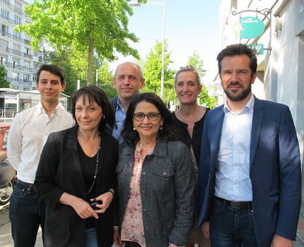 UNE Sylvie Guillaume et Pierre Larrouturou, respectivement deuxième et cinquième sur la liste envie d'Europe, avec Marie Josée Salat, vice présidente de la Métropole et Guillaume Lissy conseiller départemental et métropolitain, jeudi 23 mai 2019 © Séverine Cattiaux - Place Gre'net