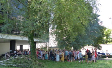 Assemblée Générale du personnel enseignant en grève, 4 juillet © Nina Soudre - Placegrenet.fr