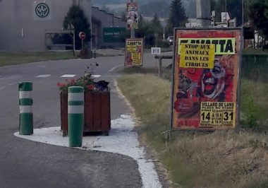 Campagne d'affichage à Villard-de-Lans lors de la venue du cirque Zavatta - DR