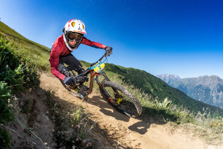 VTT descente. © UCC