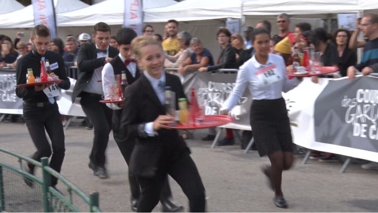 Deux Courses des garçons de café en Isère, à Grenoble le 20 septembre et à Vienne le 27 septembre