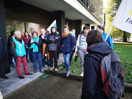 Des enseignants se sont rassemblées devant le rectorat de Grenoble ce mercredi 6 novembre 2019 pour dénoncer leur malaise face aux conditions de travail.© Joël Kermabon - Place Gre'net