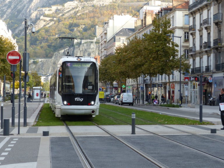 Les syndicats MTag revendiquent une hausse des salaires et menacent d'une nouvelle grève sur le réseau de transports de Grenoble