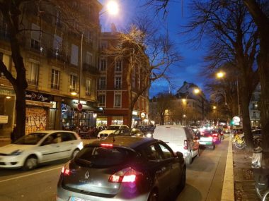Avenue Gambetta, un soir, décembre 2019 © Séverine Cattiaux - placegrenet.fr