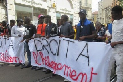 L'Insee dresse le portrait de l'immigration en région Aura, avec des immigrés aux origines diverses mais présentant des difficultés d'accès à l'emploi.