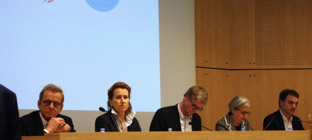 De gauche à droite, Alain Carigon, Émilie Chalas, Olivier Noblecourt, Mireille d'Ornano et Éric Piolle ont participé à ce débat sur le sport à Grenoble. © Anissa Duport-Levanti - Place Grenet