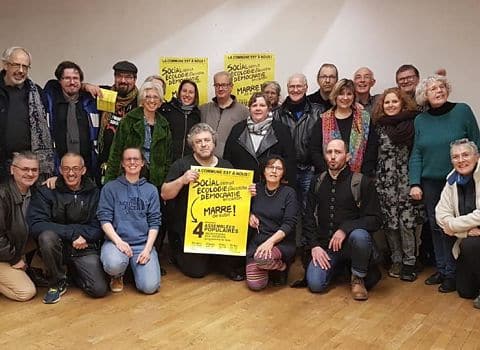 Une partie de la liste de La commune est à nous ! à l'issue de vote et du tirage au sort de l'assemblée décisionnaire. Au centre Bruno de Lescure, tête de liste, samedi 15 février 2020 © Séverine Cattiaux - Place Gre'net
