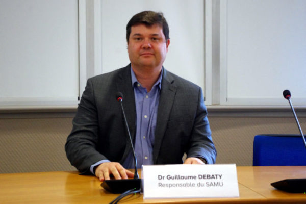 Le docteur Guillaume Debaty, responsable du SAMU 38. © Anissa Duport-Levanti - Place Gre'net