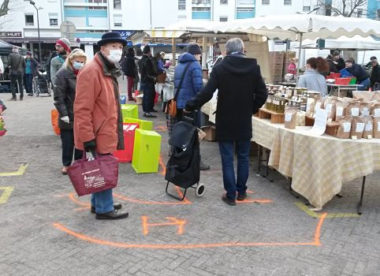 UNE Marché Hoche pendant le covid-19, samedi 21 mars 2020 © Séverine Cattiaux - Place Gre'net