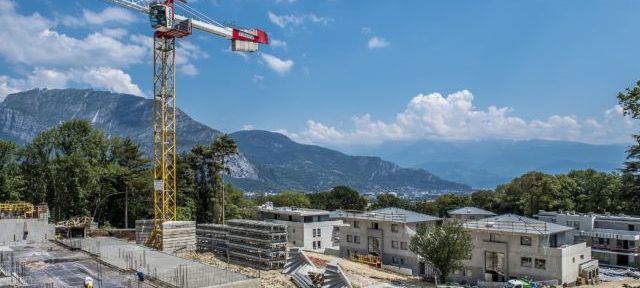 Préfecture, élus et acteurs publics de l'Isère définissent des axes de réflexion autour de la "sobriété foncière"