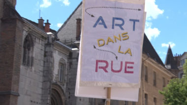 Art dans la rue à Grenoble. © Joël Kermabon - Place Gre'net